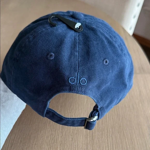 NWT ALO Yoga Vintage Navy Washed Off-Duty hat - Picture 2 of 4